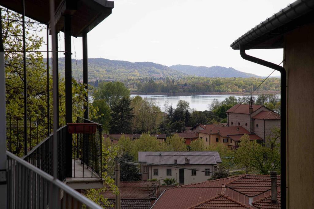 Vista Lago-Appartamento Funzionale Con Vista Varese Zewnętrze zdjęcie